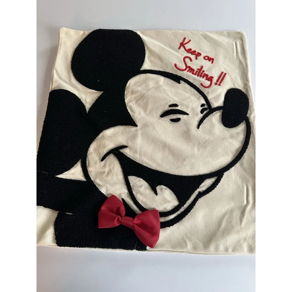 Disney Store Mickey Mouse Keep On Smiling Pillow Cover 16x16 Black White Red